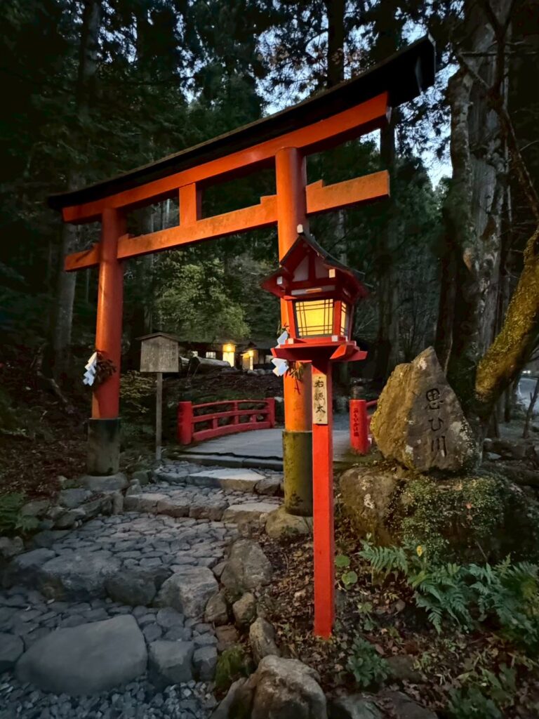 思ひ川の鳥居