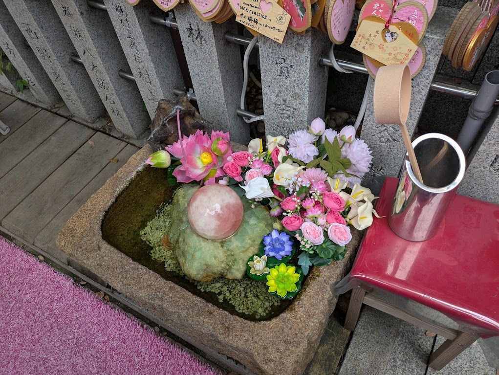 露天神社の花手水2
